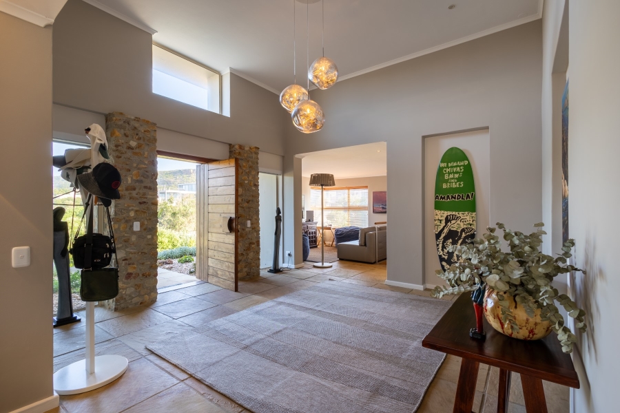 4 Bedroom Property for Sale in Whale Rock Beach Western Cape